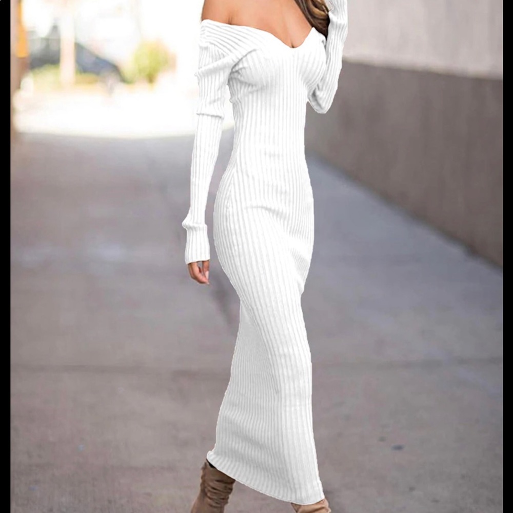 White Ribbed Long Sleeves Maxi Dress - Picture 1 of 3